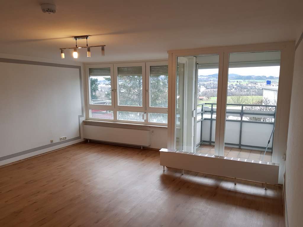 Immobilie in Kempten (Allgäu) - Attraktive 42 m² Wohnung am Stadtrand m. Balkon, Parkplatz, Privat - Bild 2