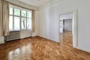 REPRÄSENTATIVER ALTBAU - HOHE DECKEN, STUCK, FISCHGRÄTPARKETT & BALKON - KU'DAMM-KIEZ – Hektorstr. 17 mw, 10711 Halensee, Berlin – Vorschaubild 10