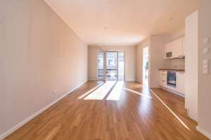 Helle 2,5-ZKB Mietwohnung  mit Balkon in Bockenheim – 60486 Bockenheim, Frankfurt am Main – Vorschaubild 3