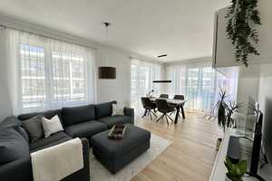 Wunderschöne und helle 3-Zimmer-Wohnung in München-Lochhausen mit großem Balkon  – Marianne-Hoppe-Straße 26, 81249 München – Vorschaubild 2