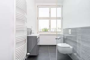 Großzügiges Wohnen mit Stil – Exklusive 4-Zimmer-Wohnung mit über 172 m² und Westterrassen – Die vollständige Adresse der Immobilie erhältst du vom Anbieter., 14167 Lichterfelde, Berlin – Vorschaubild 9