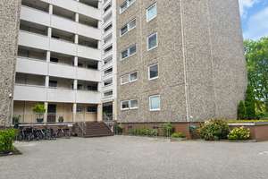 Nah am Wasser! Sanierungsbedürftige 3-Zimmerwohnung in Duisburg-Großenbaum! Mit Fahrstuhl und Balkon – Die vollständige Adresse der Immobilie erhältst du vom Anbieter., 47269 Großenbaum, Duisburg – Vorschaubild 15