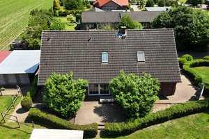 *** Großzügiges Einfamilienhaus in Feldrandlage mit großem Grundstück *** – Lüneburg (Kreis) – Vorschaubild 2