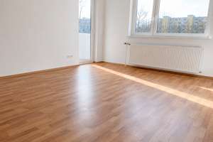 Wohnen mit Charakter: Modernisierte 3-Zimmer-Wohnung in Bogenhausen