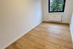 Erstbezug nach Kernsanierung: Charmante 2,5-Zimmer-Dachgeschosswohnung mit Wohlfühlfaktor – Kapellenstraße 36, 22117 Billstedt, Hamburg – Vorschaubild 4