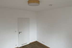 Moderne 2-Zimmer-Wohnung | elegantes Wohnen in Fürth | renoviert 2021 – Friedrich-Ebert-Straße 61, 90766 Schwand, Eigenes Heim, Fürth – Vorschaubild 5