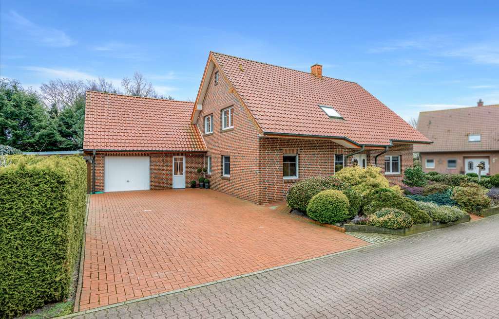 Immobilie in Lahn - Ein Haus für alles, was das Leben vorhat - großzügige Immobilie mit zahlreichen Extras in Lahn! - Bild 1