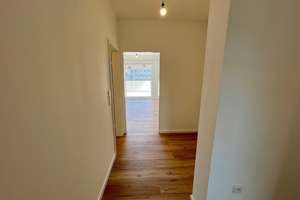 Provisionsfrei: 4-Zimmer-Dachgeschosswohnung mit Südbalkon & Garagenstellplatz in Schwachhausen – Scharnhorststraße -, 28211 Radio Bremen, Bremen – Vorschaubild 8