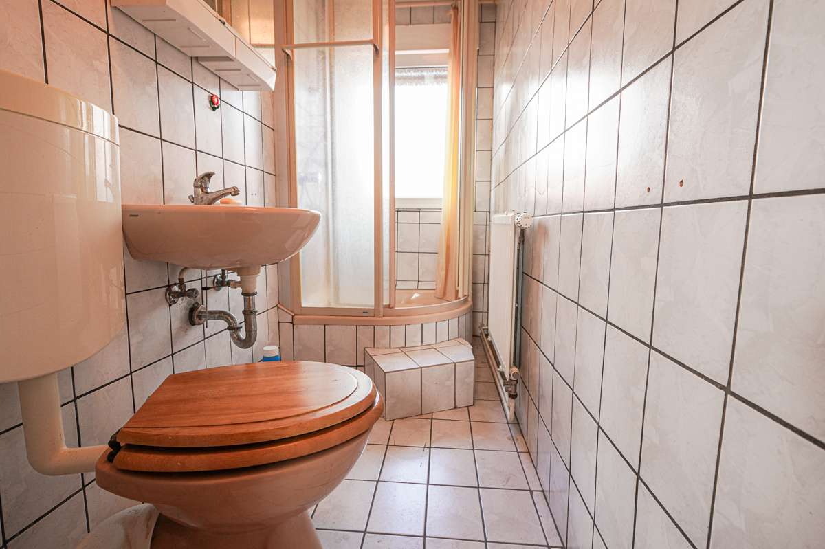 Immobilie in Nentershausen - +++ Geplagtes Einfamilienhaus für die kleine Familie +++ - Bild 5