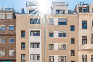 NEUBAU IN KÖLNER SÜDSTADT: IM EIGENEN INNENHOF MIT ZWEI TERRASSEN UND STELLPLATZ + PROVISIONSFREI+ – 50674 Neustadt/Süd, Köln – Vorschaubild 7