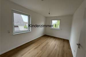 Erstbezug - Wohntraum auf über 240 qm Nutzfläche: Moderne Doppelhaushälfte in Berlin-Lichtenberg – 13055 Alt-Hohenschönhausen, Berlin – Vorschaubild 13