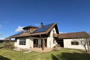 Einmaliges Einfamilienhaus mit Einliegerwohnung in bester Lage – Biberach (Kreis) – Vorschaubild 2