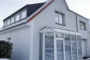 3,5-Zimmer Wohnung in Bremen-Schönebeck mit 123 m² Wohnfläche, großer Dachterrasse und Gartennutzung