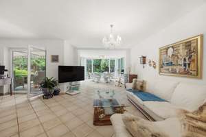 Ein besonderes Zuhause im Grünen: Großzügiges Zweifamilienhaus mit Platz für Generationen – Die vollständige Adresse der Immobilie erhältst du vom Anbieter., 81927 Englschalking, München – Vorschaubild 5