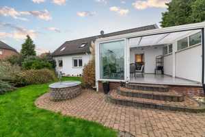 ++ FREISTEHENDES FAMILIENGLÜCK MIT GARTEN & GARAGE ... 155 m² Wohnfläche auf gut 1.000 m² Grundstück – Neuss (Rhein-Kreis) – Vorschaubild 4
