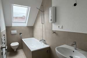 Kernsanierte 2-Zimmer Wohnung in Duisburg-Untermeiderich – Neustraße 11, 47137 Untermeiderich, Duisburg – Vorschaubild 2