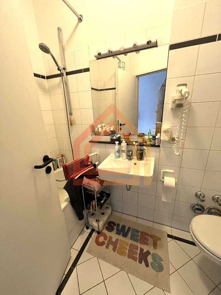 Immobilie in Hürth - Bezugsfreies Apartment mit Balkon und Stellplatz – Attraktives Renditeobjekt in Hürth - Bild 1