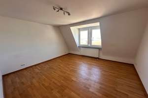WG- erwünscht -Ideale Raumaufteilung  mit Wohnküche, Fernsicht und Balkon – Kniebisstraße 60, 70186 Ostheim, Stuttgart – Vorschaubild 7