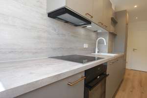 Erstbezug nach Sanierung! Super WG tauglich! inkl EBK! 2-ZKB Wohnung mit Balkon *Provisionsfrei! – Die vollständige Adresse der Immobilie erhältst du vom Anbieter., 81243 Pasing, München – Vorschaubild 1