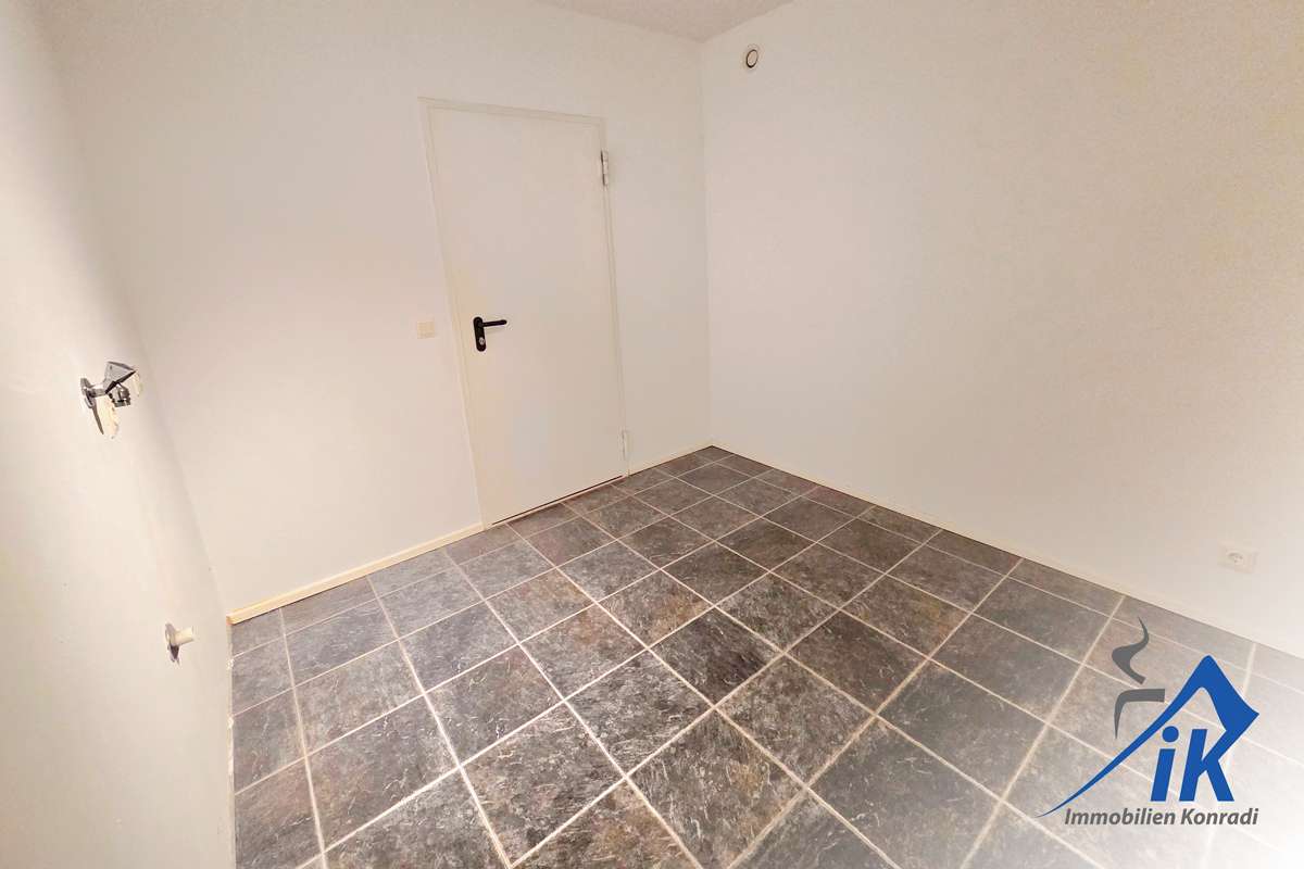 Immobilie in Wiesbach - IK | Wiesbach: Großzügiges Einfamilienhaus mit großem Grundstück und möglicher Einliegerwohnung - Bild 9