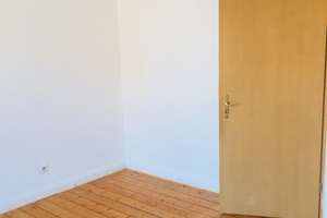 Schöne zwei Zimmer Wohnung in Braunschweig, Rüningen (1.OG links) – Thiedestraße 26, 38122 Rüningen, Braunschweig – Vorschaubild 4