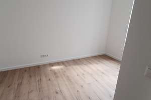 Schick Schick Schick ! 2,5 Raum Wohnung, Tageslichtbad und sehr helle Räume mit Balkon und Terrasse. – Leipziger Str 28a, 39112 Leipziger Straße, Magdeburg – Vorschaubild 16