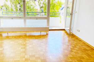 Lichtdurchflutete 2-Zimmer-Wohnung mit 2 überdachten Balkonen – Neuburger Straße 179 c, 86167 Lechhausen-West, Augsburg – Vorschaubild 2