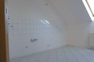 3-Zimmer-Dachgeschosswohnung – vermietet – zentrumsnah – Bernhardstraße 39, 9126 Lutherviertel, Chemnitz – Vorschaubild 3
