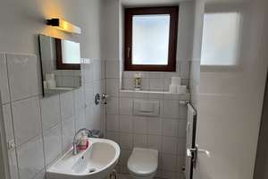     Wohnen im Herzen Würzburgs – Stilvolle 3-Zimmer-Wohnung mit Balkon – Plattnerstraße 9, 97070 Altstadt, Würzburg – Vorschaubild 8