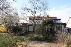 / AMEXIS /
HANDWERKEROBJEKT DOPPELHAUSHÄLFTE IN RUHIGERLAGE – Die vollständige Adresse der Immobilie erhältst du vom Anbieter., 13503 Heiligensee, Berlin – Vorschaubild 2
