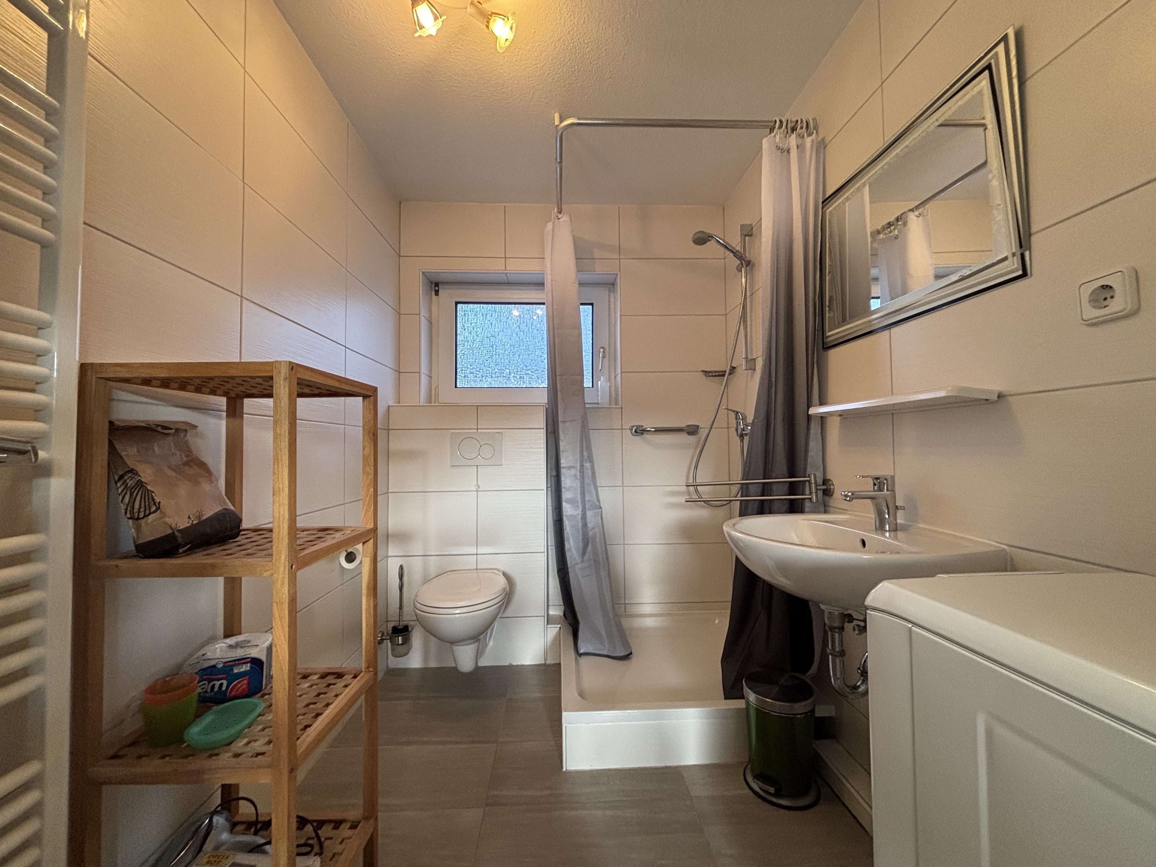 Immobilie in Wittmund - Ruhige Dachgeschosswohnung in Harlesiel-Carolinensiel - Bild 2