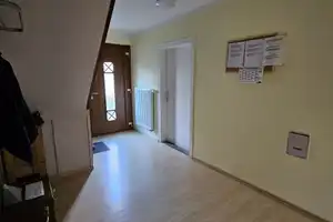 Geräumiges, günstiges und gepflegtes 6-Raum-Einfamilienhaus in Gaukönigshofen – Zehnthofstraße 8, 97253 Würzburg (Kreis) – Vorschaubild 7