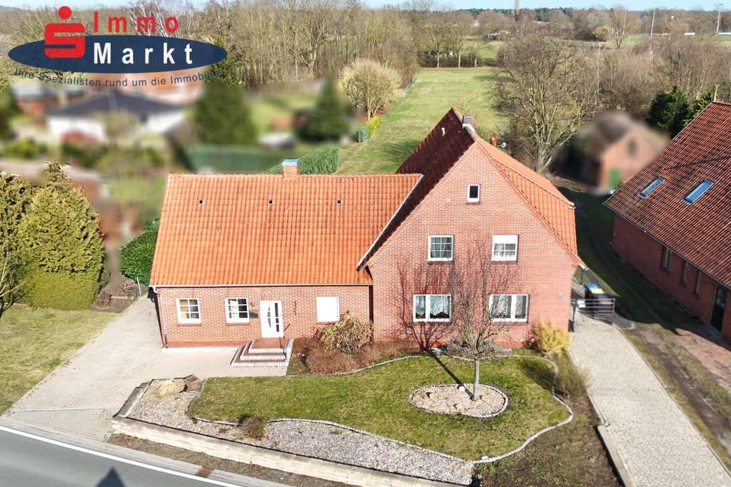 Immobilie in Petershagen - Viel Platz in ruhiger Lage - Zweifamilienhaus in Petershagen-Döhren - Bild 0