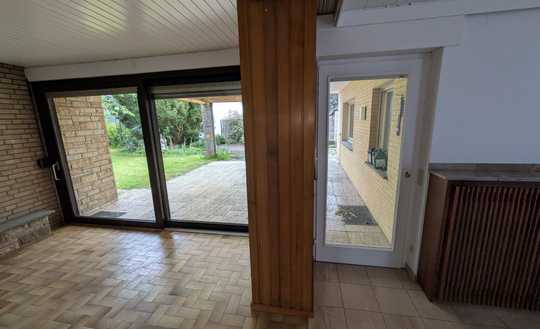 Attraktives Immobilienensemble: 941 m² mit Zweifamilienhaus, Einfamilienhaus, Garage und Stellplätze