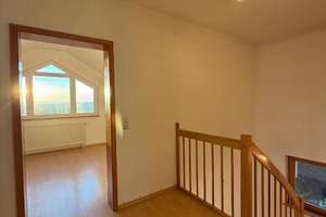 Großzügiges Haus mit Maisonettecharakter & Einliegerwohnung – Die vollständige Adresse der Immobilie erhältst du vom Anbieter., 63654 Büdingen – Vorschaubild 12