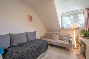 Gepflegte 3-Zi.-DG-Wohnung: Solide Kapitalanlage oder neues Eigenheim (Bezugsfrei nach Absprache) – Die vollständige Adresse der Immobilie erhältst du vom Anbieter., 41236 Grenzland-Stadion, Mönchengladbach – Vorschaubild 3
