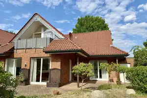 DOPPELHAUSHÄLFTE IN ISERNHAGEN KB – Hannover (Kreis) – Vorschaubild 1