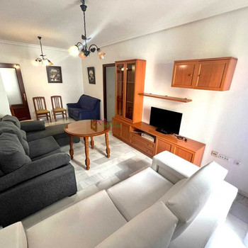 WOHNUNG MIT AUFZUG ZENTRALES GEBIET