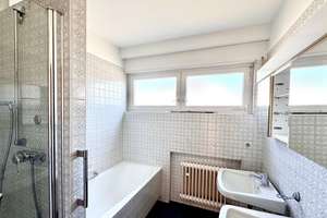 Zum Glück für die Familie – Ihr neues Zuhause  großes 2-Familienhaus mit Doppelgarage  Im Geiger – Die vollständige Adresse der Immobilie erhältst du vom Anbieter., 70374 Im Geiger, Stuttgart – Vorschaubild 8