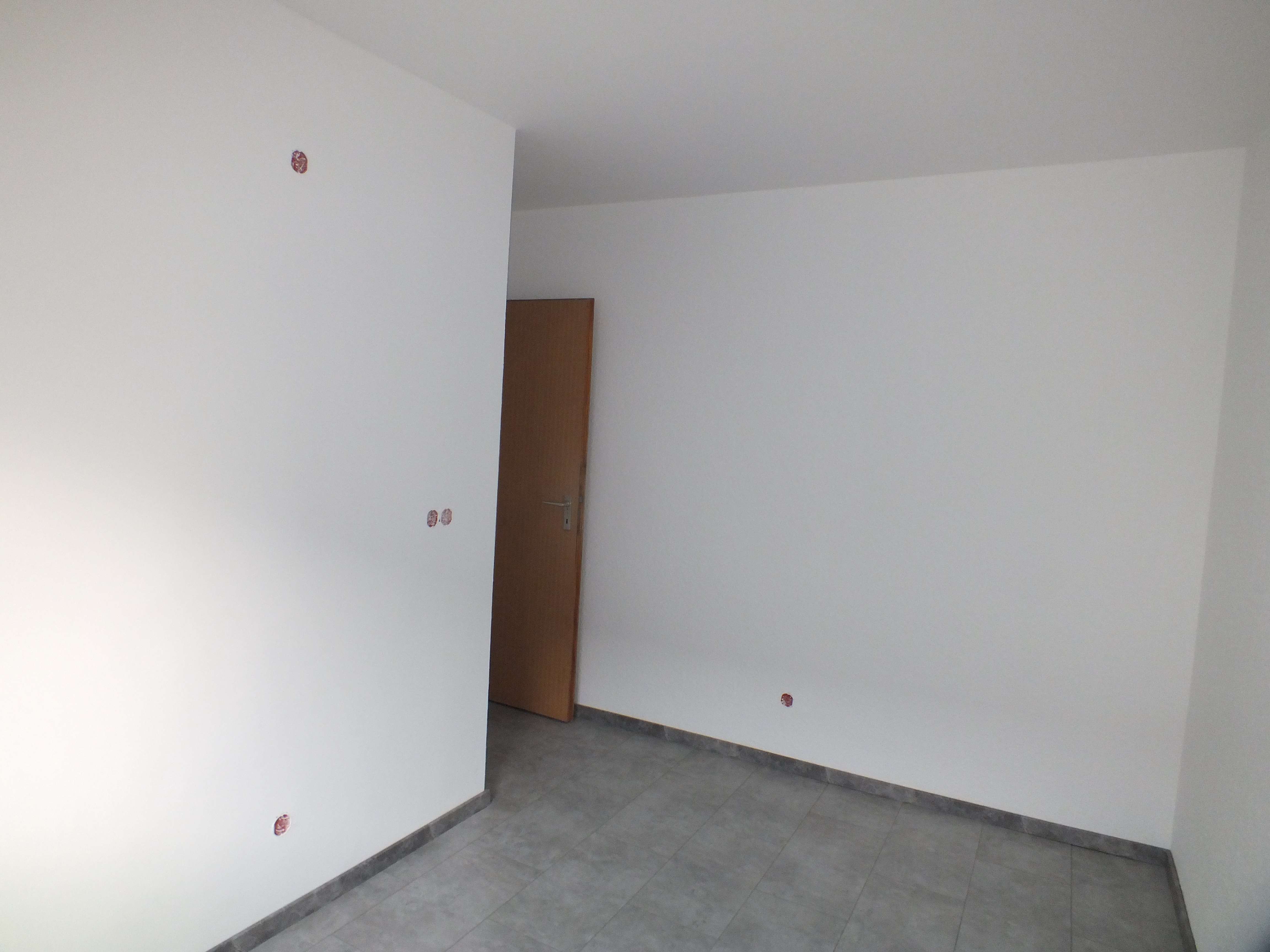 Immobilie in Nauheim - Frisch renovierte 3 Zimmer Wohnung mit ca. 75m² Wohnfläche mit Balkon und Garage - Bild 4