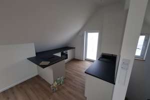 Wohnen mit Charakter: Moderne 2-Zimmer-Dachgeschosswohnung