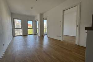 Das Glück hat ein Zuhause: 2-Zimmer-Wohnung mit EBK und Balkon in Zentrumsnähe