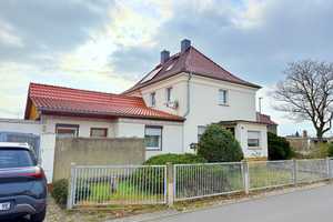 Höll Immobilien: Verkauft schöne Doppelhaushälfte mit gepflegtem Garten in Bitterfeld/Wolfen – Brehnaer Straße 81, 6749 Anhalt-Bitterfeld (Kreis) – Vorschaubild 3