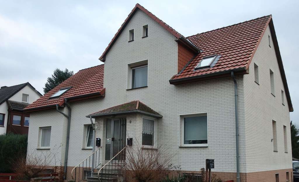 Immobilie in Hameln - Attraktives Anlageobjekt mit Vorder- und Hinterhaus auf großzügigem Grundstück in Groß Hilligsfeld - Bild 0