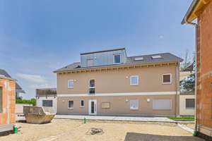 Kühlfunktion im Sommer - XXL-Balkon- Aufzug - KfW 40 - Ortsrandlage - Ausblick ins Grüne u.v.m.! – Die vollständige Adresse der Immobilie erhältst du vom Anbieter., 85051 Südwest, Ingolstadt – Vorschaubild 2