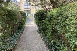 ETW Klinikum 100 qm, ruhige Lage, toller Grundriss, 2 Tiefgaragenplätze, provisionsfrei, VHB – Die vollständige Adresse der Immobilie erhältst du vom Anbieter., 86156 Kriegshaber, Augsburg – Vorschaubild 2