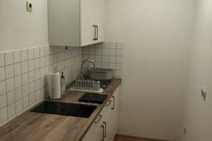 Sehr schönes helles und möbliertes 1-Zi-Apartment am Olympiapark – Pickelstraße 12, 80637 München – Vorschaubild 14