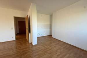 Attraktive 2-Zi.-Wohnung  in ruhiger Lage mit Balkon  – WBS Pflicht – Die vollständige Adresse der Immobilie erhältst du vom Anbieter., 51105 Humboldt/Gremberg, Köln – Vorschaubild 3
