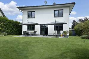 Lichtdurchflutete Stadtvilla  – familienfreundlich & energieeffizient (A+) – Die vollständige Adresse der Immobilie erhältst du vom Anbieter., 14513 Teltow – Vorschaubild 2