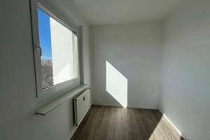 Zeit für dich, dein neues 1 Zimmer Apartment | EBK auf Wunsch dazu – Neuplanitzer Straße 37, 8062 Neuplanitz, Zwickau – Vorschaubild 2